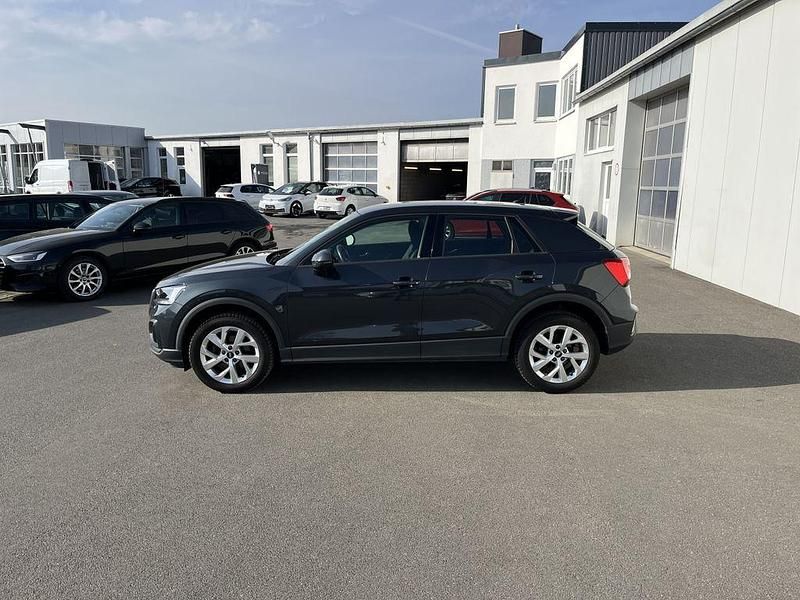 Gebraucht Audi Q2 150 PS (110 kW) 2022 Grau SUV
