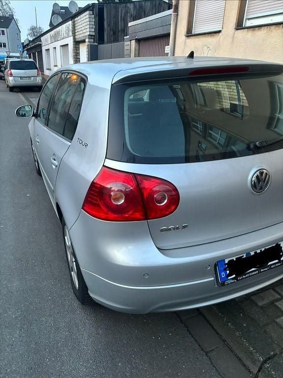 Gebraucht VW Golf V Trendline 102 PS (75 kW) 2007 Grau Limousine