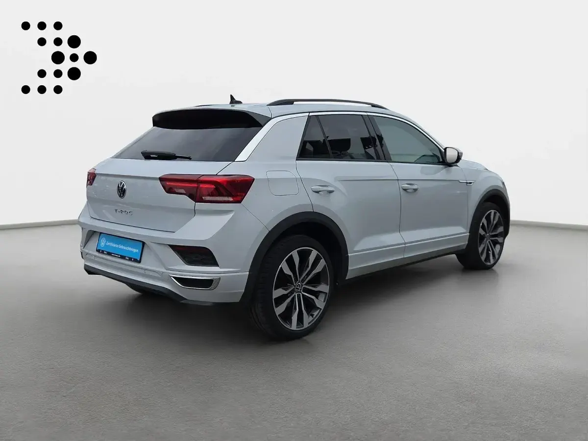 Gebraucht VW T-Roc Sport 150 PS (110 kW) 2022 White silver (metallic) SUV