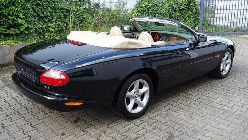Gebraucht Jaguar XK8 284 PS (208 kW) 1999 Anthracite mica Cabrio