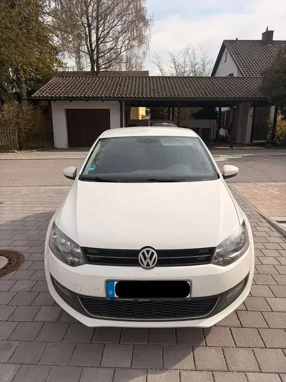 Gebraucht VW Polo 90 PS (66 kW) 2014 Weiß Limousine