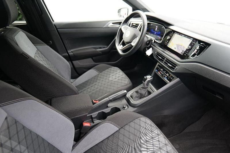 Gebraucht VW Polo R-line 110 PS (80 kW) 2023 Pure white Kleinwagen