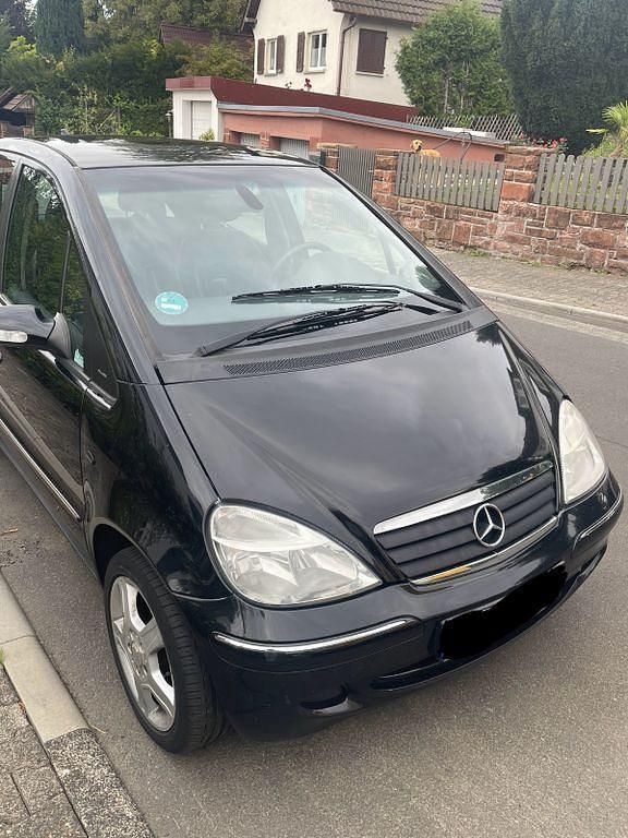 Schwarz Gebraucht 2004 Mercedes A160 Avantgarde Van / Kleinbus | 1.000 € (Fairer Preis) - Bild 1/4