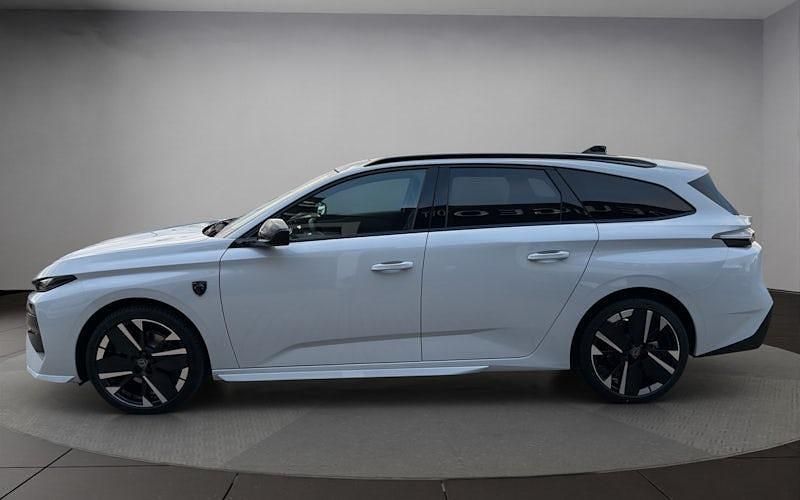 Neu Peugeot 308 SW GT 145 PS (106 kW) 2025 Weiß Kombi