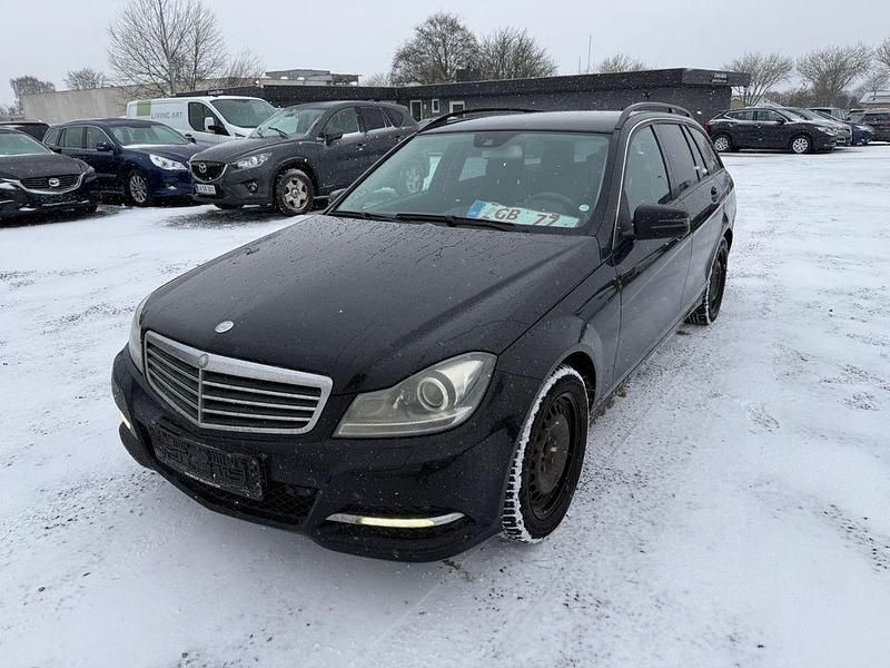 Schwarz Gebraucht 2012 Mercedes C220 Kombi | 4.600 € - Bild 1/4
