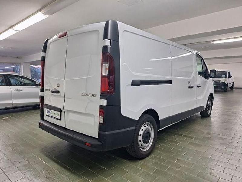 Gebraucht Renault Trafic 110 PS (80 kW) 2022 Weiß Van / Kleinbus