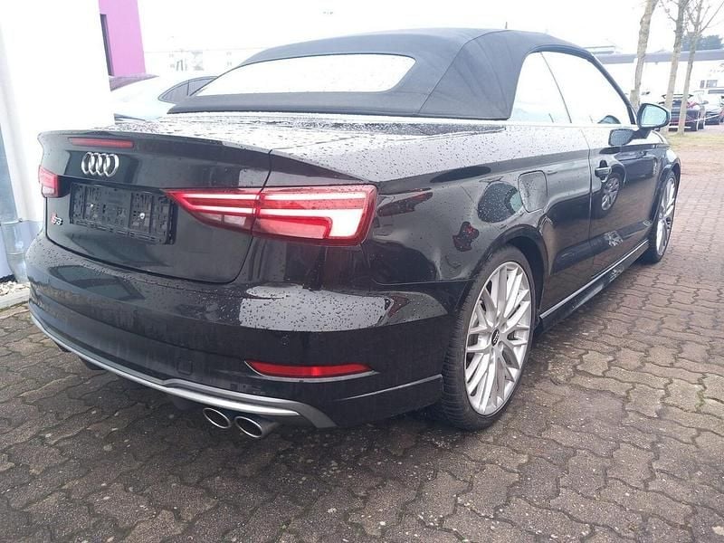 Gebraucht Audi S3 Advanced 300 PS (220 kW) 2019 Schwarz metallic Limousine