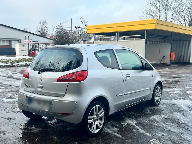 Gebraucht Mitsubishi Colt 95 PS (69 kW) 2005 Silber Kleinwagen