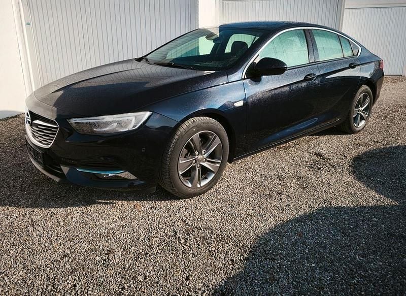 Gebraucht Opel Insignia 170 PS (125 kW) 2018 Blau Limousine