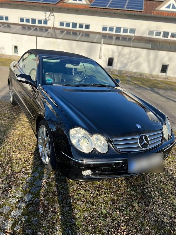 Gebraucht Mercedes CLK320 218 PS (160 kW) 2003 Schwarz Cabrio