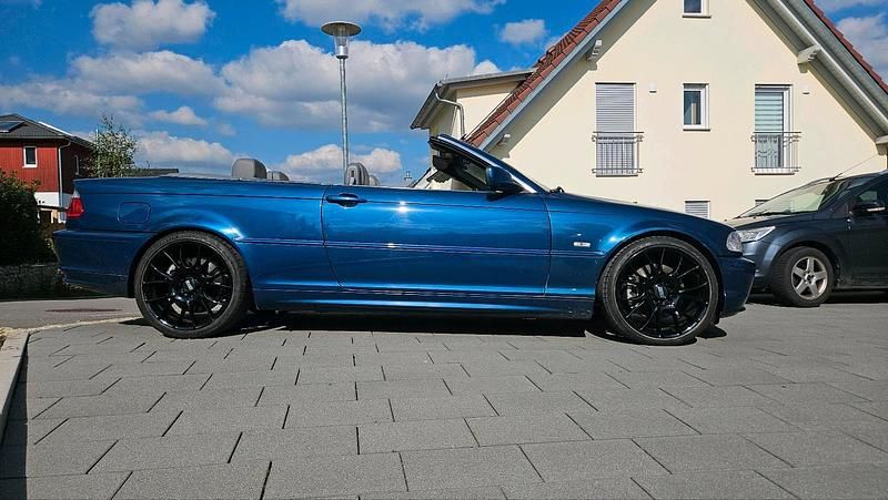 Gebraucht BMW 330 Cabriolet 231 PS (169 kW) 2001 Blau Cabrio