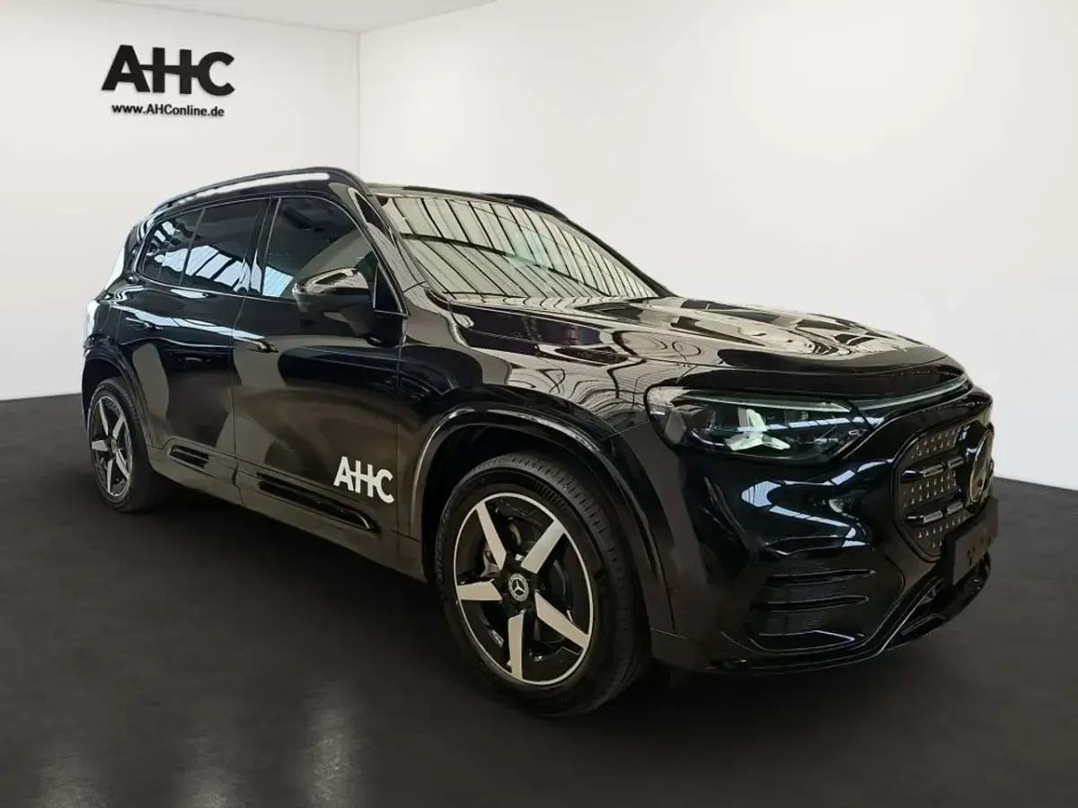 Gebraucht Mercedes GLB250 200 kW (272 PS) 2026 Schwarz SUV