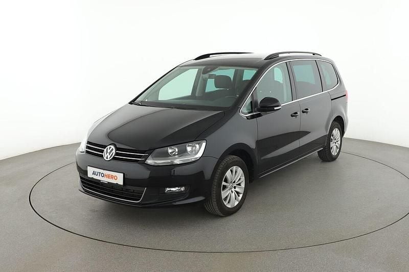 Schwarz Gebraucht 2019 VW Sharan Comfortline Van / Kleinbus | 23.290 € (Fairer Preis) - Bild 1/3