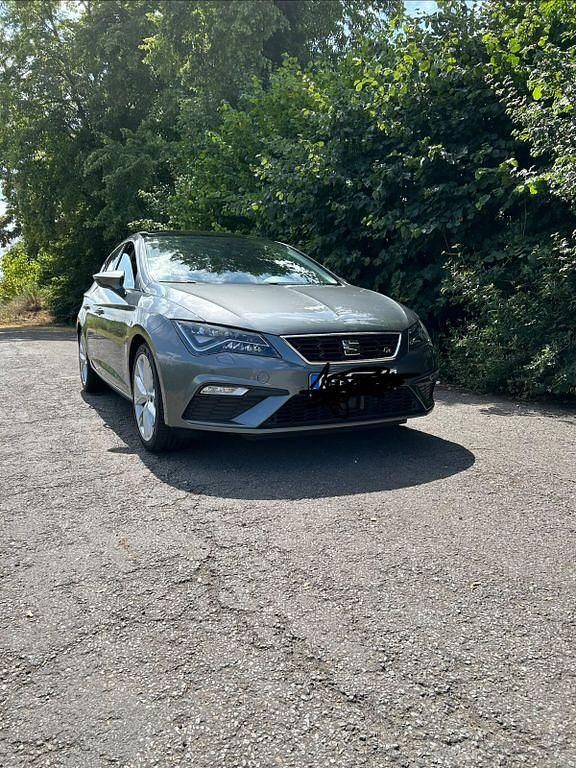 Gebraucht Seat Leon FR 125 PS (91 kW) 2018 Schwarz Limousine