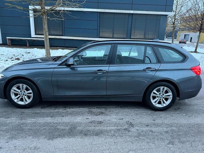 Gebraucht BMW 320 190 PS (139 kW) 2018 Grau Kombi