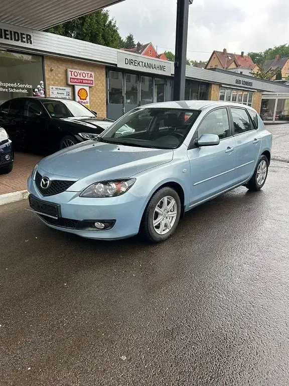 Usata Mazda 3 Active 105 CV (77 kW) 2007 Blu Berlina