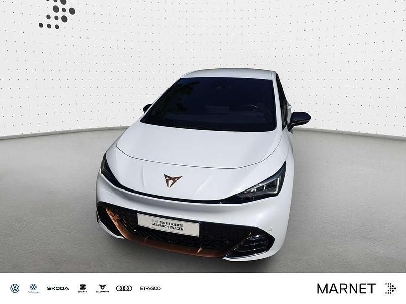 Weiß Gebraucht 2024 Cupra Born e-Boost Kleinwagen | 32.290 € (Fairer Preis) - Bild 1/4