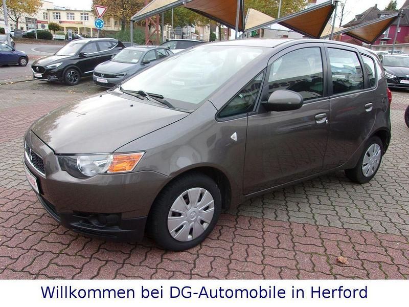 Braun Gebraucht 2011 Mitsubishi Colt Inform Limousine | 6.750 € (Etwas zu teuer) - Bild 1/4