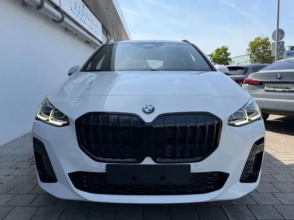 Neu BMW 223 Active Tourer M Sport 218 PS (160 kW) 2026 Weiß Van / Kleinbus