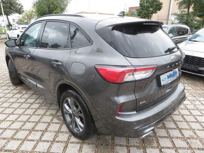 Gebraucht Ford Kuga ST-Line X 120 PS (88 kW) 2024 Magnetic (metallic) SUV