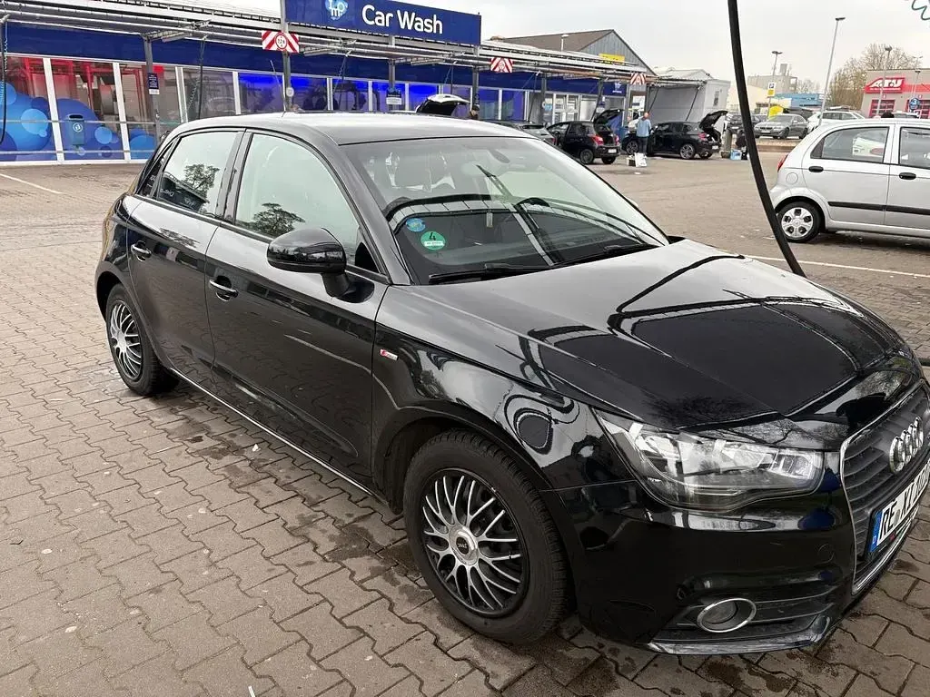 Gebraucht Audi A1 Sportback Ambition 122 PS (89 kW) 2013 Schwarz Kleinwagen
