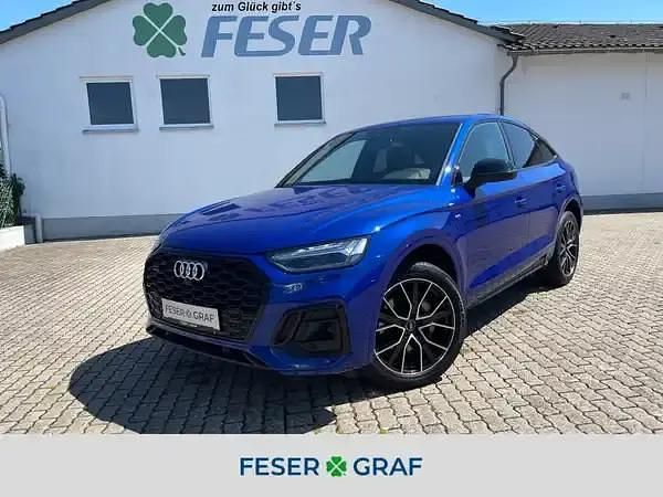 Ultrablau metallic Gebraucht 2022 Audi Q5 Ambiente SUV | 41.890 € (Teuer) - Bild 1/4