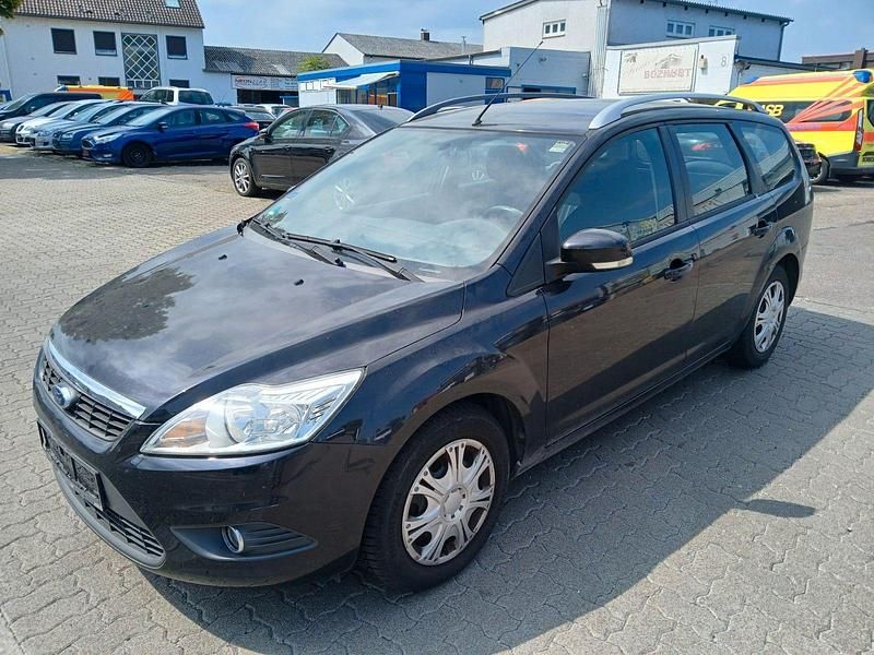 Gebraucht Ford Focus 101 PS (74 kW) 2010 Schwarz Kombi