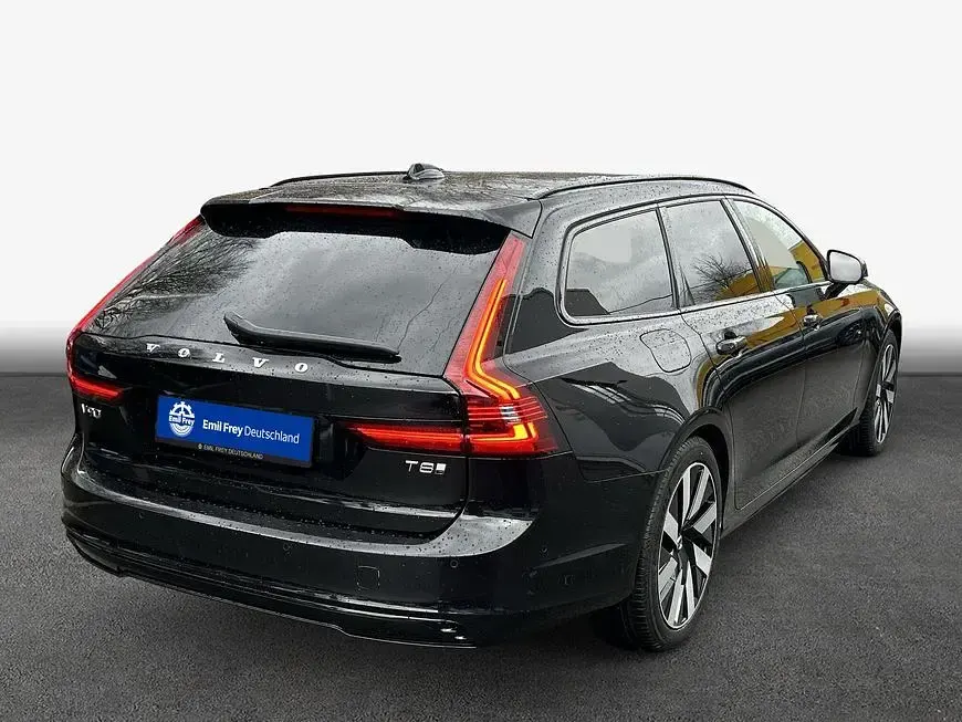 Gebraucht Volvo V90 Ultra 335 PS (246 kW) 2025 Onyx schwarzmetallic Kombi