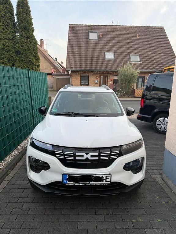 Gebraucht Dacia Spring 33 kW (45 PS) 2023 Weiß Kleinwagen