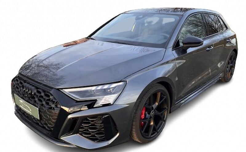 Grau metallic Gebraucht 2022 Audi RS3 Sportback Sport Kleinwagen | 74.375 € - Bild 1/4