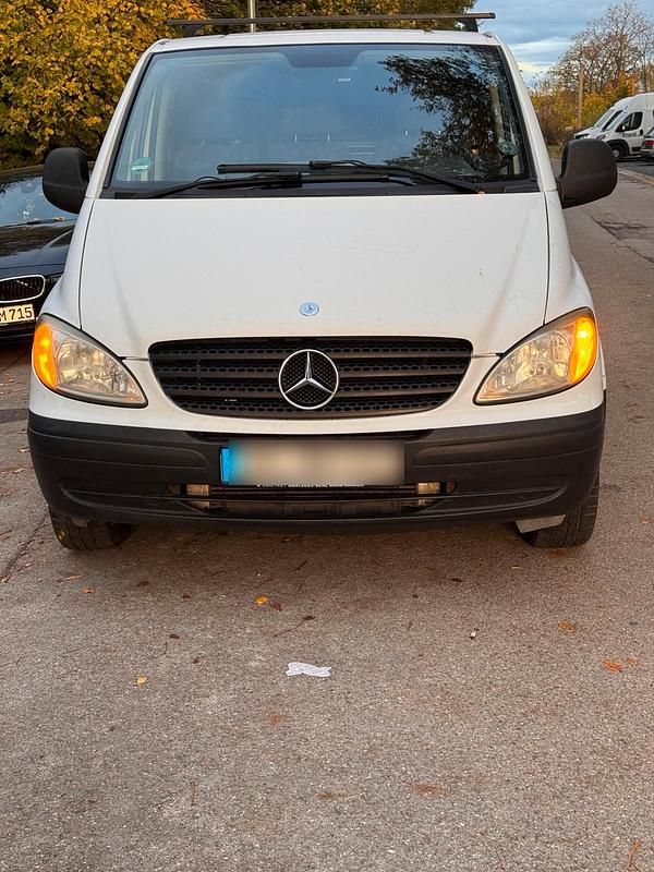 Weiß Gebraucht 2006 Mercedes Vito Van / Kleinbus | 3.800 € (Superpreis) - Bild 1/4