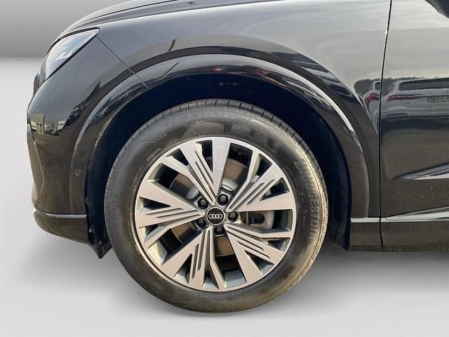Gebraucht Audi Q4 e-tron Ambiente 194 kW (265 PS) 2022 Schwarz SUV