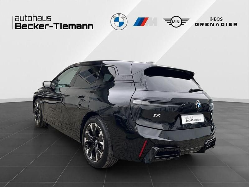 Neu BMW iX Exclusive 300 kW (408 PS) 2025 Saphirschwarz SUV