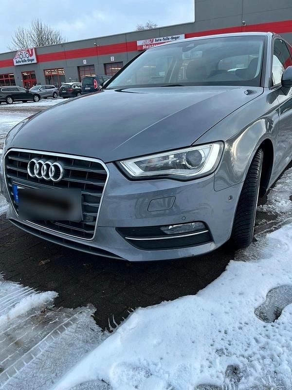 Gebraucht Audi A3 Ambition 150 PS (110 kW) 2016 Grau Limousine
