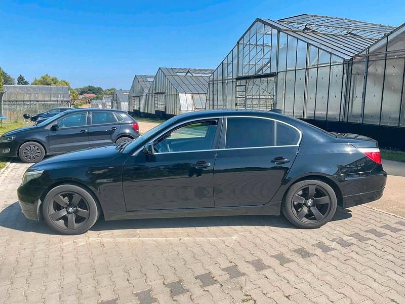 Gebraucht BMW 520 177 PS (130 kW) 2009 Schwarz Limousine