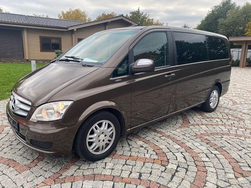 Braun Gebraucht 2013 Mercedes Viano Edition Van / Kleinbus | 14.900 € (Superpreis) - Bild 1/4