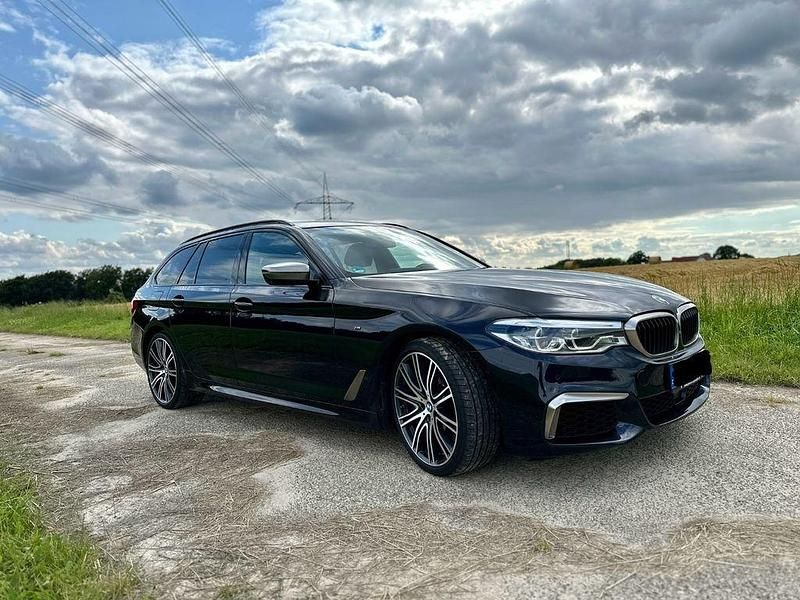 Gebraucht BMW M550 Performance 400 PS (294 kW) 2019 Schwarz Limousine