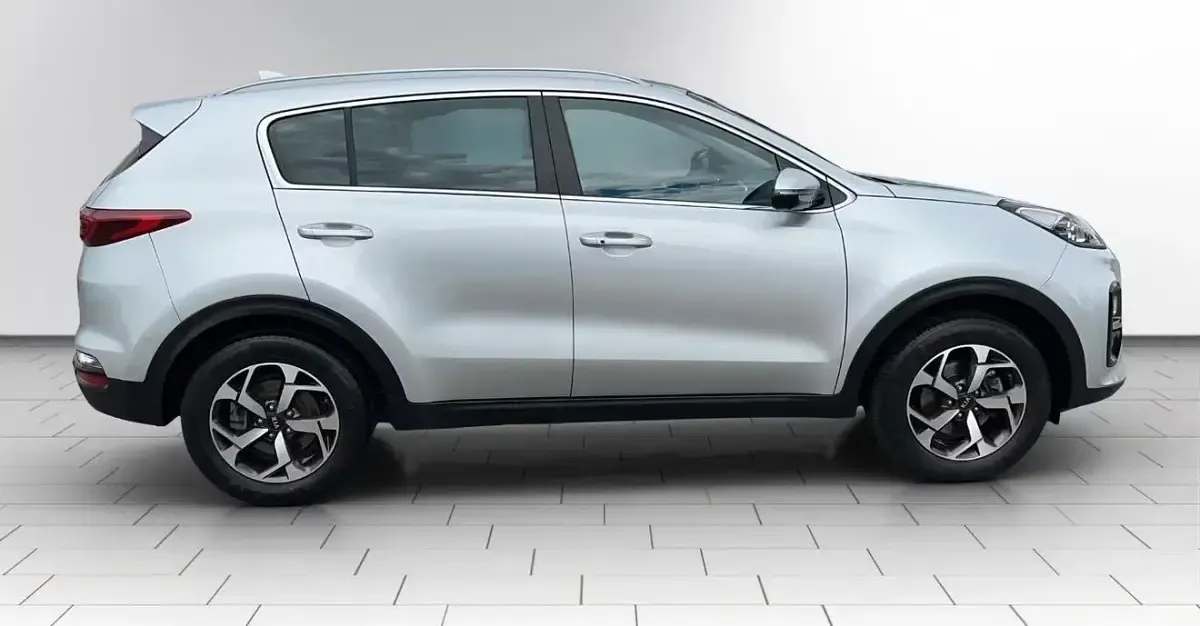 Gebraucht Kia Sportage 132 PS (97 kW) 2021 Silber SUV