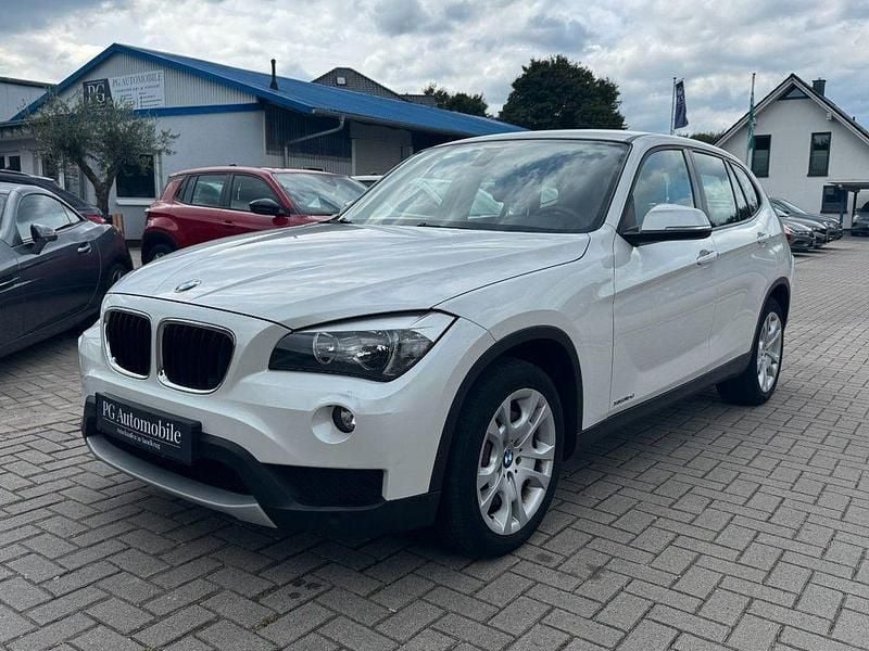 Weiß Gebraucht 2013 BMW X1 SUV | 4.990 € (Guter Preis) - Bild 1/4