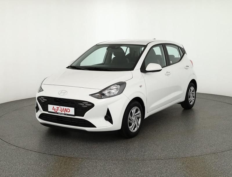 Weiß Neu 2025 Hyundai i10 Kleinwagen | 15.785 € (Fairer Preis) - Bild 1/4