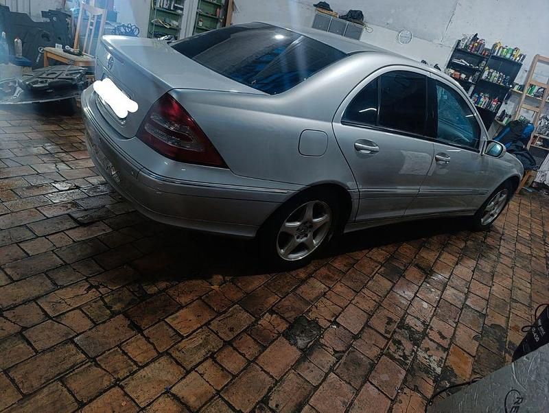 Gebraucht Mercedes C180 Avantgarde 143 PS (105 kW) 2002 Grau Limousine