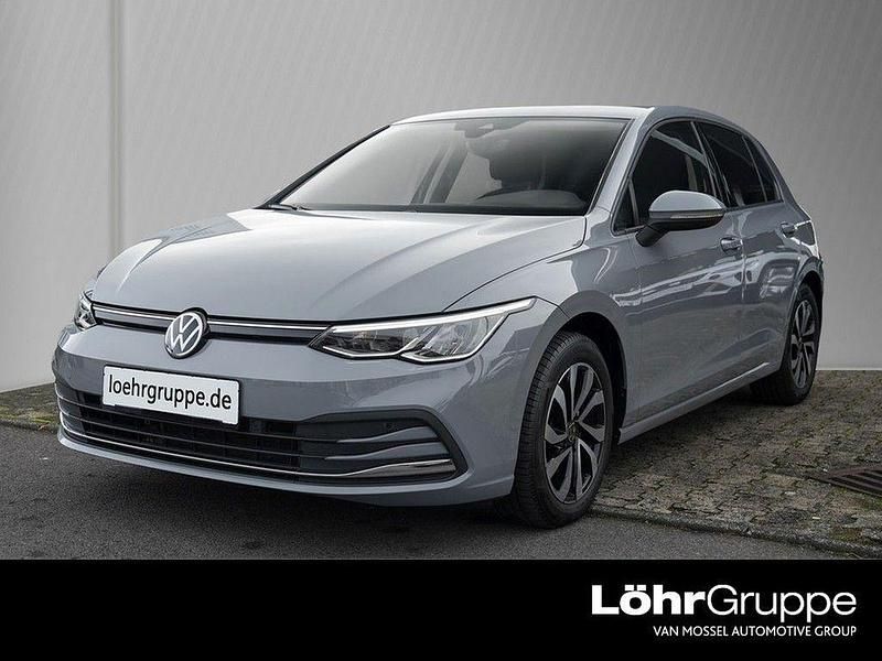 Gebraucht VW Golf VIII Active 131 PS (96 kW) 2022 Grau Limousine
