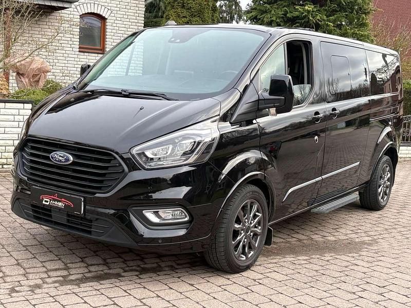 Gebraucht Ford Transit Custom Titanium 185 PS (136 kW) 2022 Agate black Kombi