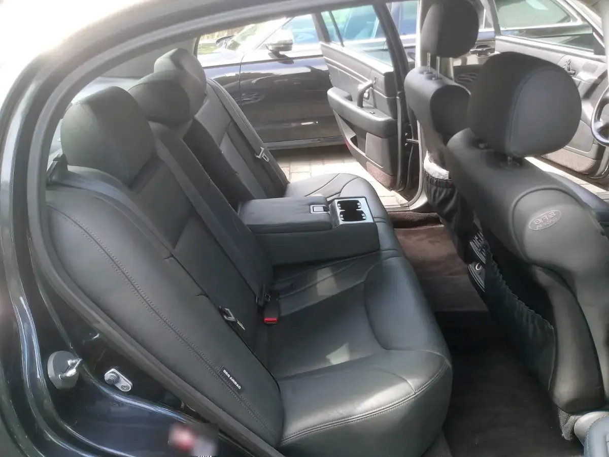 Gebraucht Kia Opirus 203 PS (149 kW) 2006 Schwarz Limousine