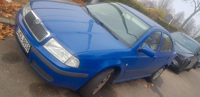 Gebraucht 2004 Skoda Octavia Comfort Limousine | 850 € (Superpreis) - Bild 1/4