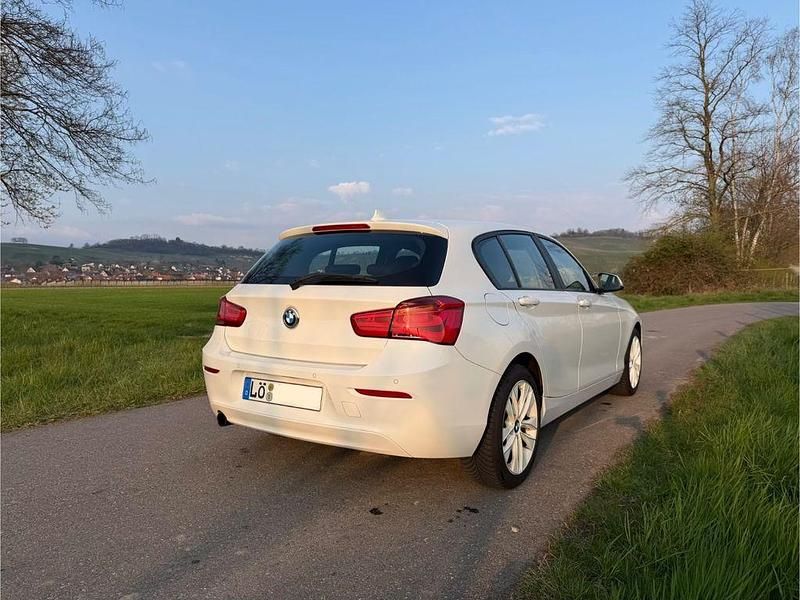 Gebraucht BMW 116 109 PS (80 kW) 2016 Weiß Kleinwagen