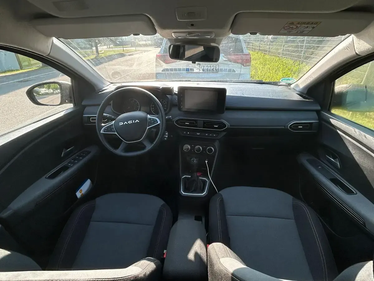 Gebraucht Dacia Jogger Extreme 110 PS (80 kW) 2024 Grün Van / Kleinbus