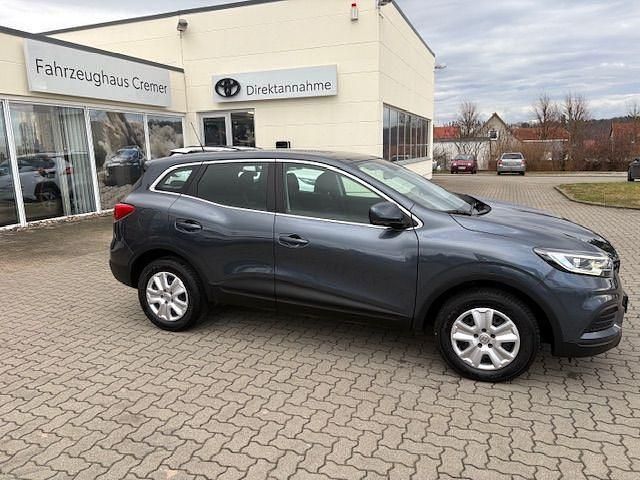 Gebraucht Renault Kadjar Life 140 PS (102 kW) 2019 Grau SUV
