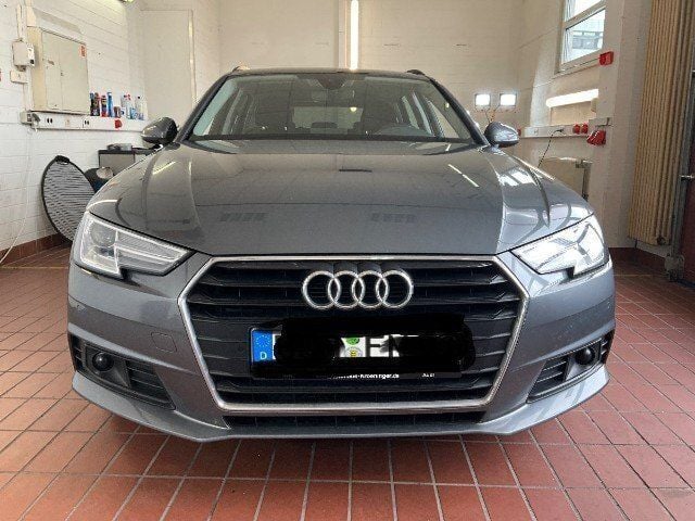 Grau metallic Gebraucht 2019 Audi A4 Kombi | 17.200 € (Fairer Preis) - Bild 1/4