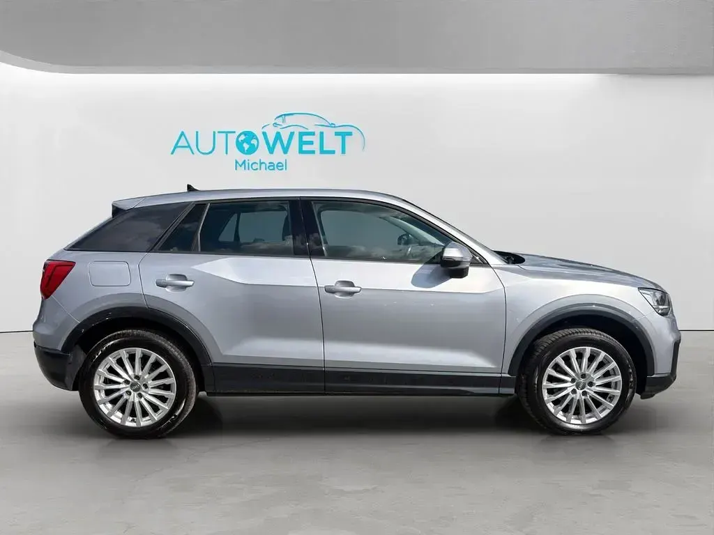 Gebraucht Audi Q2 Ambiente 116 PS (85 kW) 2019 Silber SUV
